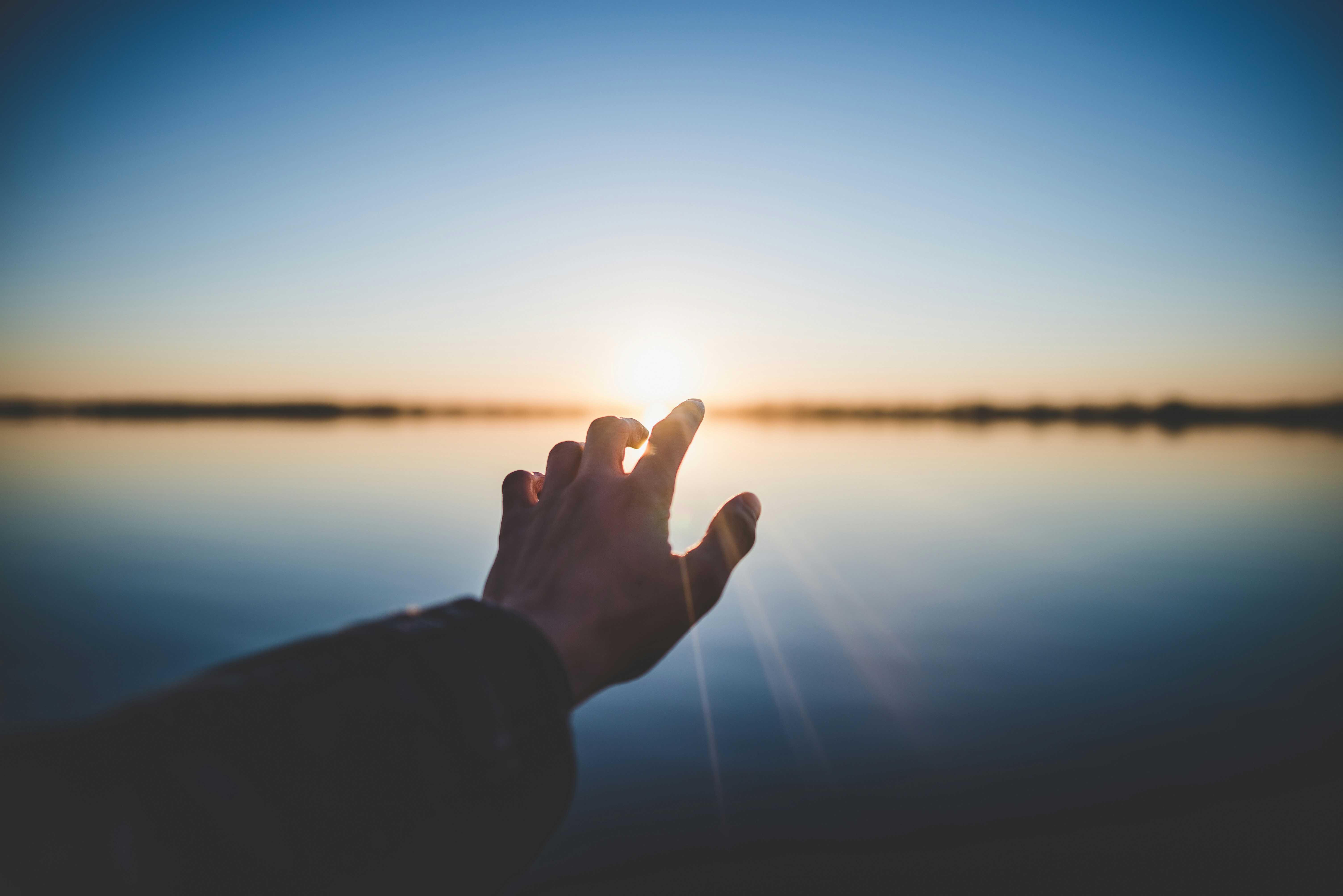 Halt finden, wenn alles wankt. 
– Von der (therapeutischen) Zuversicht in unsicheren Zeiten